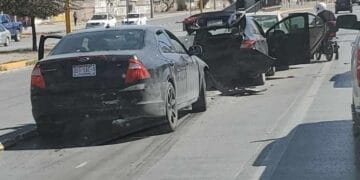 Choque múltiple en Blvd. Zaragoza y Oaxaca deja solo daños materiales en Ciudad Juárez