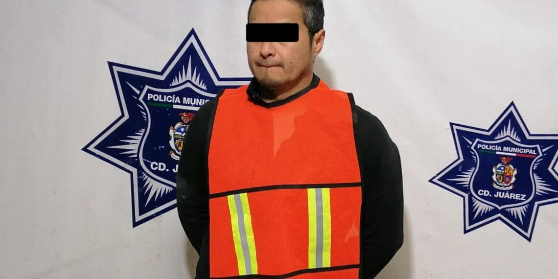 Capturan a hombre intentando robar un vehículo en la colonia Cuauhtémoc