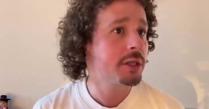 El influencer abordó el caso del campo de exterminio en Teuchitlán y criticó duramente al gobierno y al crimen organizado