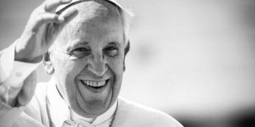 El sumo pontífice falleció tras complicaciones de salud; será sepultado en el Vaticano tras el protocolo fúnebre papal