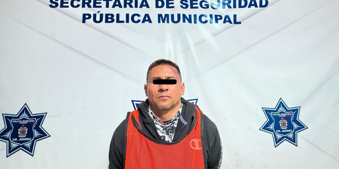 Capturan a Hombre Acusado de Matar a Dos Personas en Inmueble Abandonado; Portaba Arma y Vehículo Robado