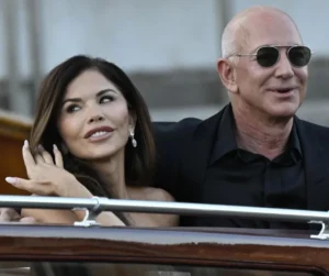 La boda de Bezos terminó con un baile de máscaras, sin Lady Gaga y con protestas. Noticias en tiempo real