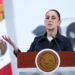 MEX6816. CIUDAD DE MÉXICO (MÉXICO), 01/07/2025.- La presidenta de México, Claudia Sheinbaum, participa durante una rueda de prensa este martes, en Palacio Nacional de la Ciudad de México (México). Sheinbaum celebró la decisión de Estados Unidos de reabrir de forma escalonada la frontera para el ganado mexicano a partir del 7 de julio tras la crisis por la plaga del gusano barrenador, aunque acotó que siguen las mesas de trabajo para acelerar esta reapertura. EFE/Mario Guzmán