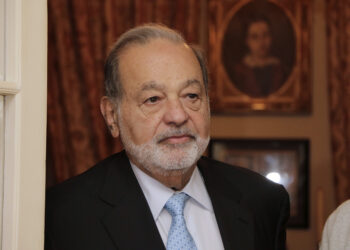 Jueves 20 de diciembre de 2018

Apertura de El Museo Soumaya Casa "Guillermo Tovar de Teresa", con la asistencia del secretario de Cultura capitalina, Alfonso Suárez del Real, la directora del INBA, Lucina Jiménez, y el ing. Carlos Slim, así como familiares del historiador Guillermo Tovar de Teresa  El recinto, ubicado en Valladolid núm. 52, colonia Roma Norte, se podrá visitar gratuitamente de lunes a domingo, de 10:30 a 18:30 horas.

Fotografía: Tania Victoria / Secretaría de Cultura de la Ciudad de México