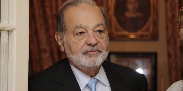 Jueves 20 de diciembre de 2018
Apertura de El Museo Soumaya Casa "Guillermo Tovar de Teresa", con la asistencia del secretario de Cultura capitalina, Alfonso Suárez del Real, la directora del INBA, Lucina Jiménez, y el ing. Carlos Slim, así como familiares del historiador Guillermo Tovar de Teresa El recinto, ubicado en Valladolid núm. 52, colonia Roma Norte, se podrá visitar gratuitamente de lunes a domingo, de 10:30 a 18:30 horas.
Fotografía: Tania Victoria / Secretaría de Cultura de la Ciudad de México