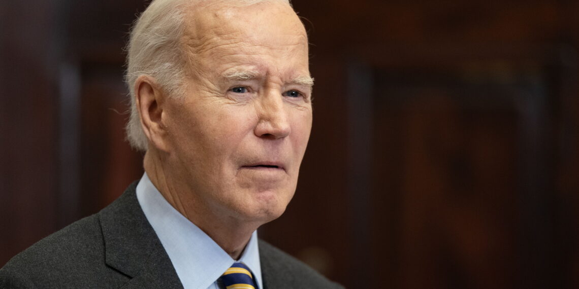 Washington (United States), 10/01/2025.- US President Joe Biden delivers remarks about today's jobs report and the state of the economy in the Roosevelt Room at the White House in Washington, DC, USA, 10 January 2025. EFE/EPA/LEIGH VOGEL / POOL