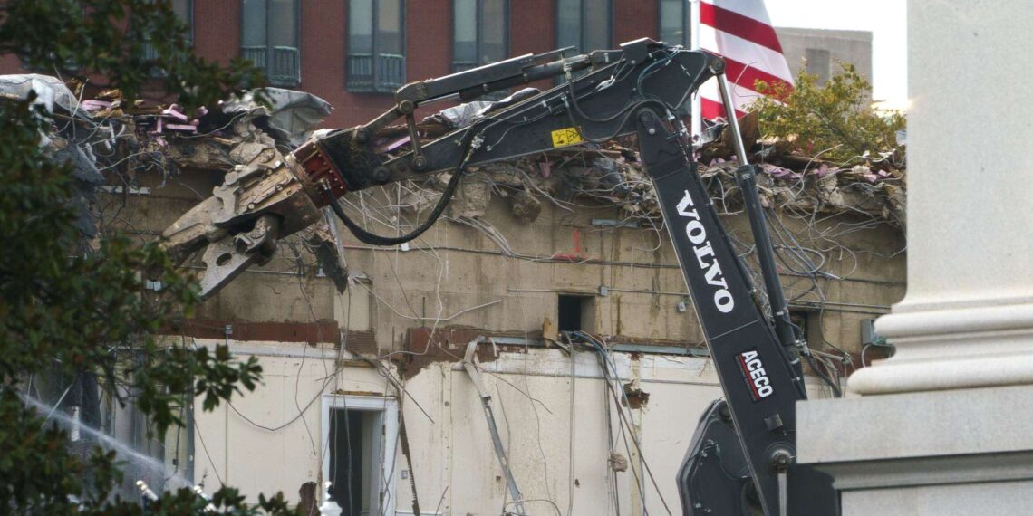 Demolida completamente el Ala Este de la Casa Blanca para edificar el salón de baile de Trump