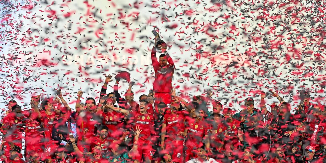 Carson, California, Estados Unidos, 1 de octubre de 2025. @@@@, durante el partido correspondiente al Campeones Cup 2025, entre el LA Galaxy y los Diablos Rojos del Toluca, realizado en el Dignity Health Sports Park. Foto: Imago7/ Etzel Espinosa