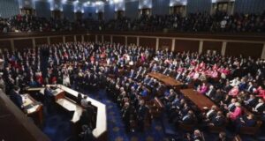 Senado de Estados Unidos aprueba anular los aranceles globales impuestos por Donald Trump