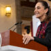 MEX5280. CIUDAD DE MÉXICO (MÉXICO), 10/10/2025.- Fotografía cedida por la Presidencia de México de su mandataria, Claudia Sheinbaum, hablando durante una rueda de prensa este viernes, en Palacio Nacional de la Ciudad de México (México). Sheinbaum celebró la firma de la primera fase del Acuerdo de Paz entre Israel y Hamás impulsado por Estados Unidos, a la vez que mostró su esperanza de que sea "realmente un acuerdo de paz y soberanía". EFE/ Presidencia de México /SOLO USO EDITORIAL/NO VENTAS/SOLO DISPONIBLE PARA ILUSTRAR LA NOTICIA QUE ACOMPAÑA (CRÉDITO OBLIGATORIO)