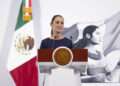 Cuauhtémoc, Ciudad de México. 05 de mayo 2025. La presidenta constitucional de los Estados Unidos Mexicanos, la Doctora Claudia Sheinbaum Pardo en conferencia de prensa matutina en el salón de la Tesorería de Palacio Nacional. Acompañan a la presidenta: Iván Escalante, Procurador Federal del Consumidor; Marcelo Ebrard Casubón, secretario de Economía; Luz Elena González Escobar, secretaria de Energía; Edgar Amador, secretario de Hacienda y Diana Aurora Correa,  subdirectora de Diseño Digital y Medios Sociales en la Unidad de Memoria Histórica. Foto: Gabriel Monroy/Presidencia
