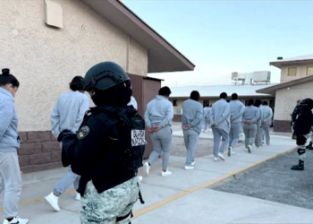 Revisan a 390 internas y 158 celdas en penal femenil de Juárez