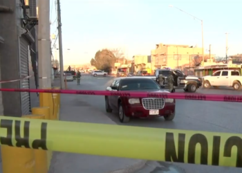 Atacan a balazos a mujer en la colonia Revolución; logra salir ilesa