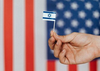 EE.UU. autoriza salida de personal no urgente en Israel por riesgos de seguridad