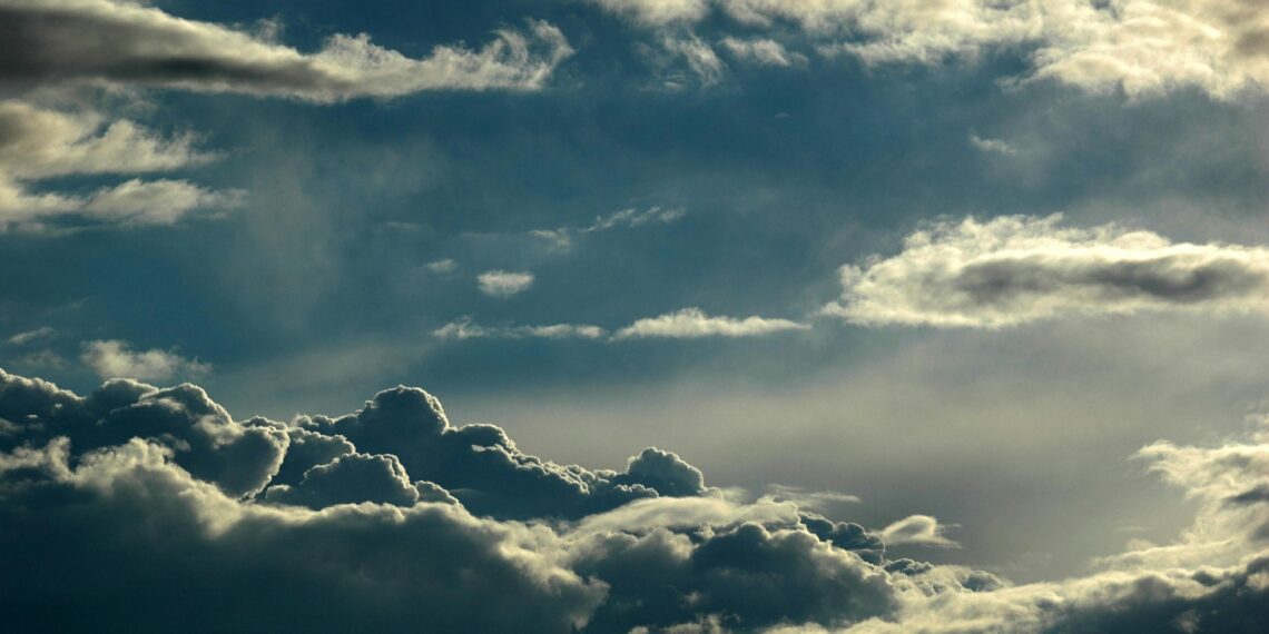 De acuerdo con el pronóstico, la temperatura máxima alcanzará los 30 grados centígrados