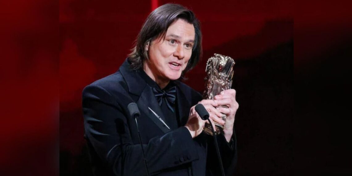 Jim Carrey desata teorías de clonación tras su aparición en los Premios César… pero todo quedó aclarado