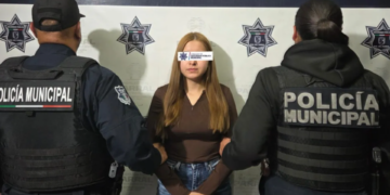 Detienen a mujer por agred.r a su pareja frente a su hija en Parral