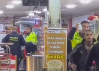 Polémica en Colombia: detienen a joven tras confundir creatina con “sustancia rara”