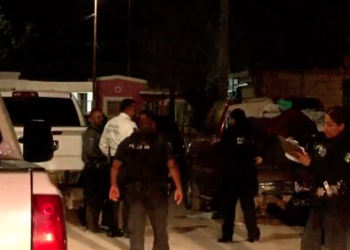 Ej.cut.n a hombre dentro de vehículo en Urbivilla del Prado