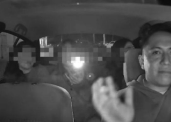 Exhiben a mujeres que amenazaron a chofer de Uber y se bajaron sin pagar en CDMX