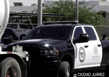 Consignaron ante la FGR 2 pipas con combustible