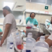 Enfermero del IMSS se vuelve viral por cantar como Javier Solís y emocionar a pacientes