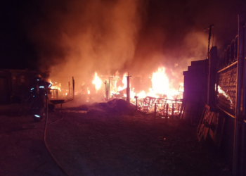 Incendio en Tierra Nueva deja daños en varias viviendas; no hay lesionados