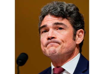 Renuncia director del Centro Nacional de Contraterrorismo por desacuerdo con guerra contra Irán