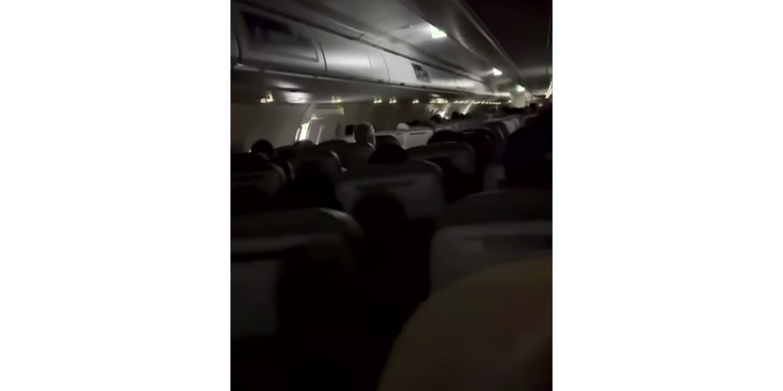 Turbulencia en vuelo que arribó a Ciudad Juárez causa momentos de tensión entre pasajeros