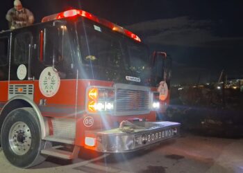 Incendio consume vivienda de madera y cartón en la colonia Carlos Castillo