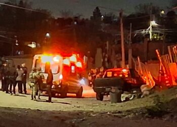 Atacan a balazos a hombre dentro de un vehículo en la colonia Vista Hermosa