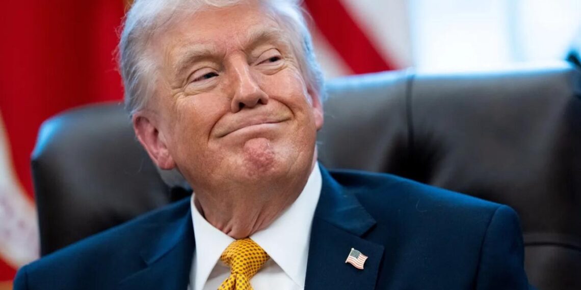 Trump sugiere dejar solos a aliados para presionar reapertura del estrecho de Ormuz
