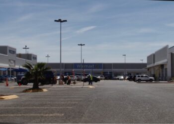 Intentan incendiar Walmart para r0bar mercancía; plan fue frustrado por empleados