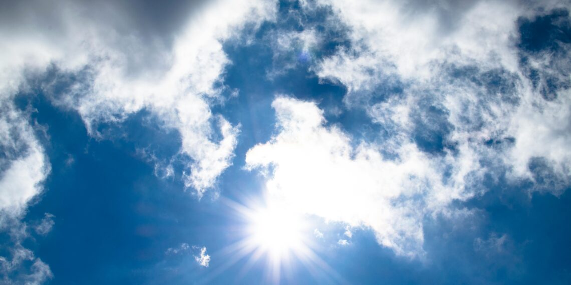 Día soleado y caluroso en Ciudad Juárez; temperatura alcanzará más de 34°C