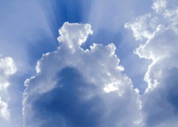 Pronostican día cálido con máxima de 27 °C y ligera probabilidad de lluvia por la noche