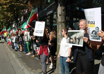 Muerte de Jamenei en ataques de EE. UU. e Israel abre crisis de liderazgo en Irán