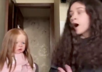 Muñeca hiperrealista causa polémica tras aparentemente moverse sola en video viral