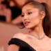 Ariana Grande anuncia su nuevo álbum “petal” y marca su regreso musical