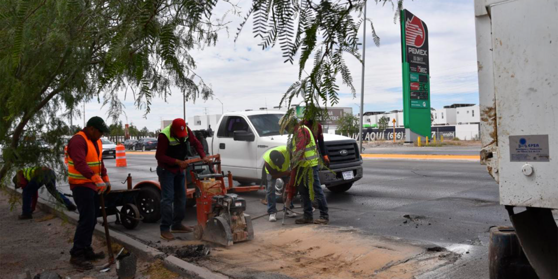 Obras Públicas pide precaución por trabajos de bacheo en el bulevar Juan Pablo II