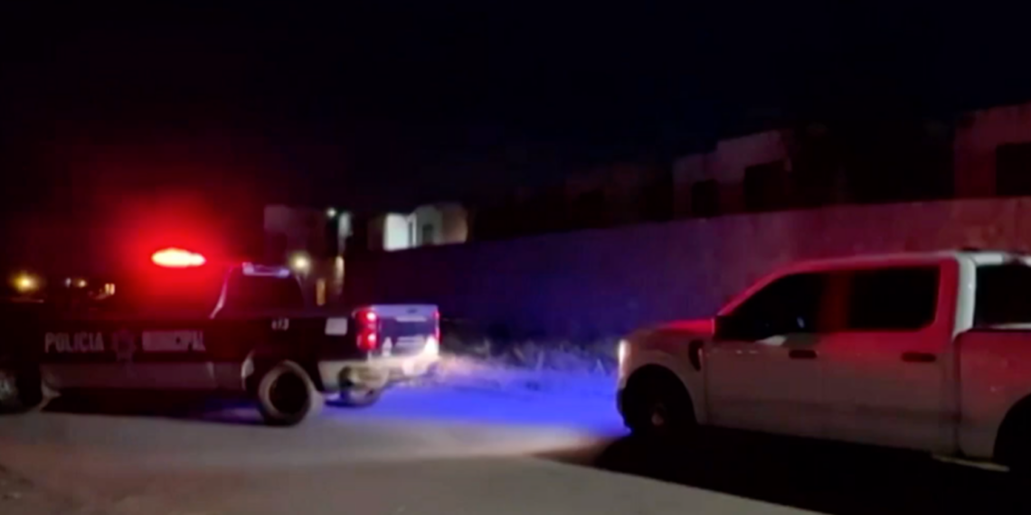 Encuentran cuerpo envuelto en bolsas en lote baldío del sur de la ciudad