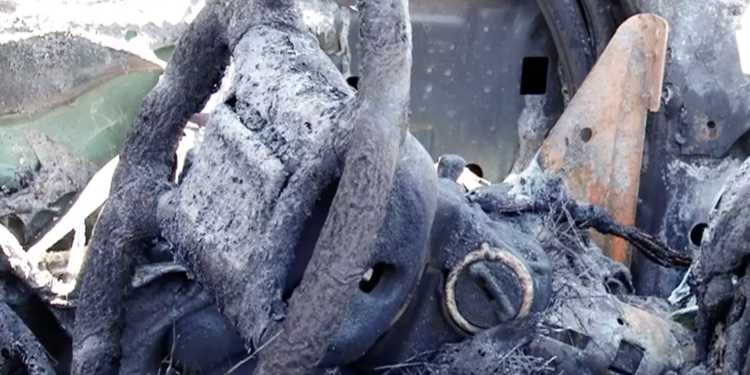 Busca retribución tras perder su camioneta calcinada por un cable de alta tensión de CFE