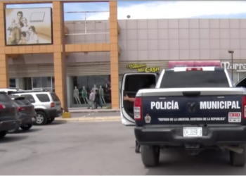 Finge asalto para quedarse con 1,400 dólares y es detenida en centro cambiario