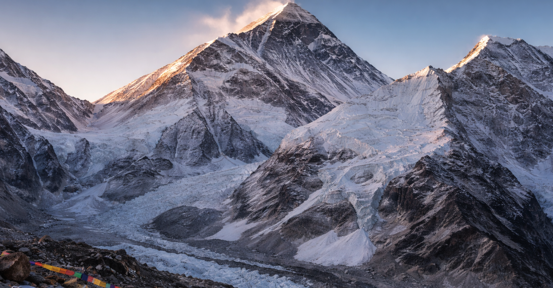 Destapan red de estafas en el Everest; simulaban rescates millonarios
