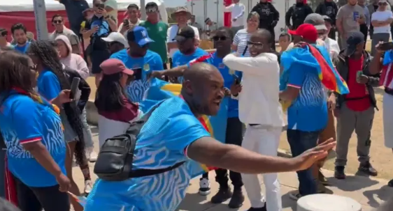 Aficionados mexicanos enseñan grito homofóbico a fans de Congo