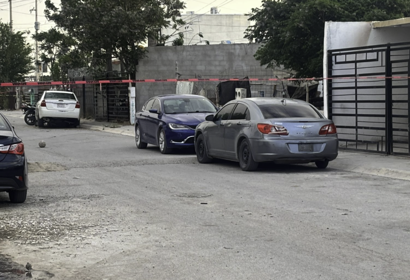 Abandonan vehículo presuntamente usado en huida en colonia Parajes de San José