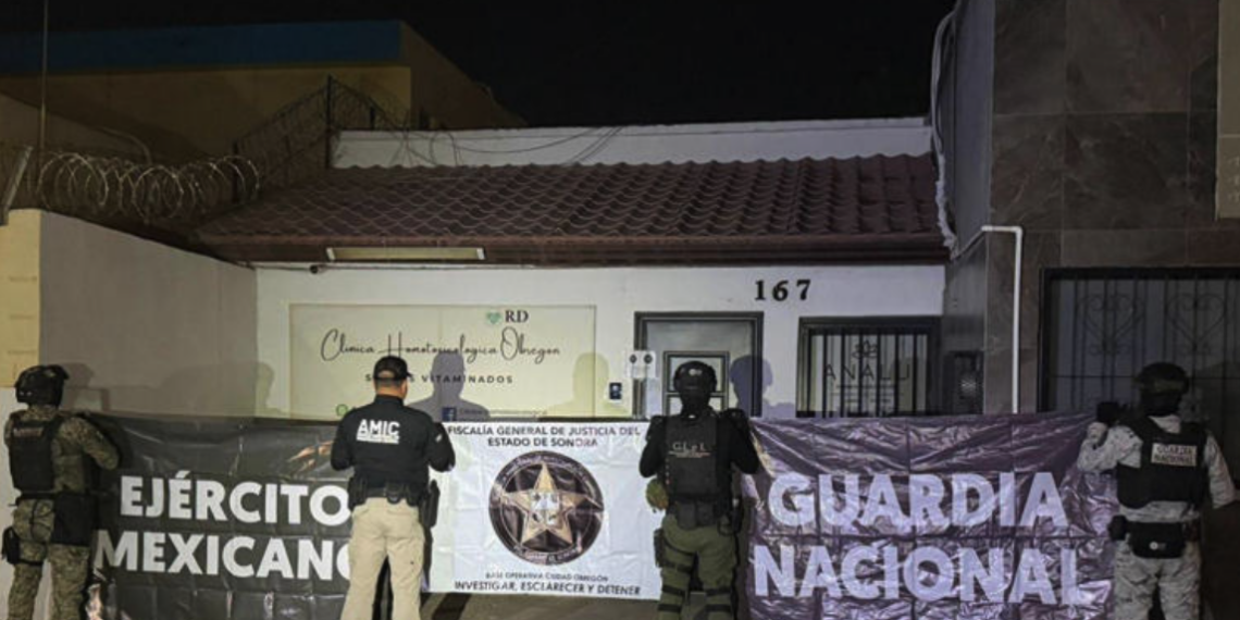 Aseguran 178 sueros vitaminados listos para aplicar en domicilio de médico en Sonora