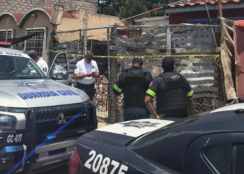 Asesinan a pareja dentro de su vivienda en Zumpango; investigan posible ataque directo