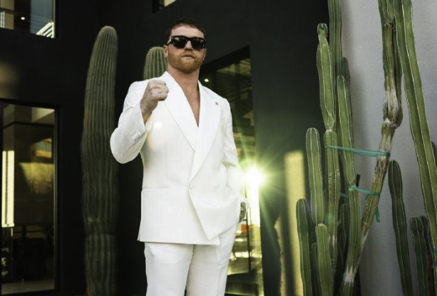 Canelo arma su imperio fuera del ring con gasolineras y mini súper