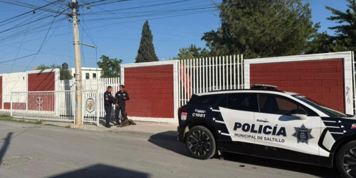 Amenaza de ti.roteo en secundaria de Saltillo moviliza a autoridades; descartan riesgo real