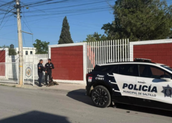 Amenaza de ti.roteo en secundaria de Saltillo moviliza a autoridades; descartan riesgo real